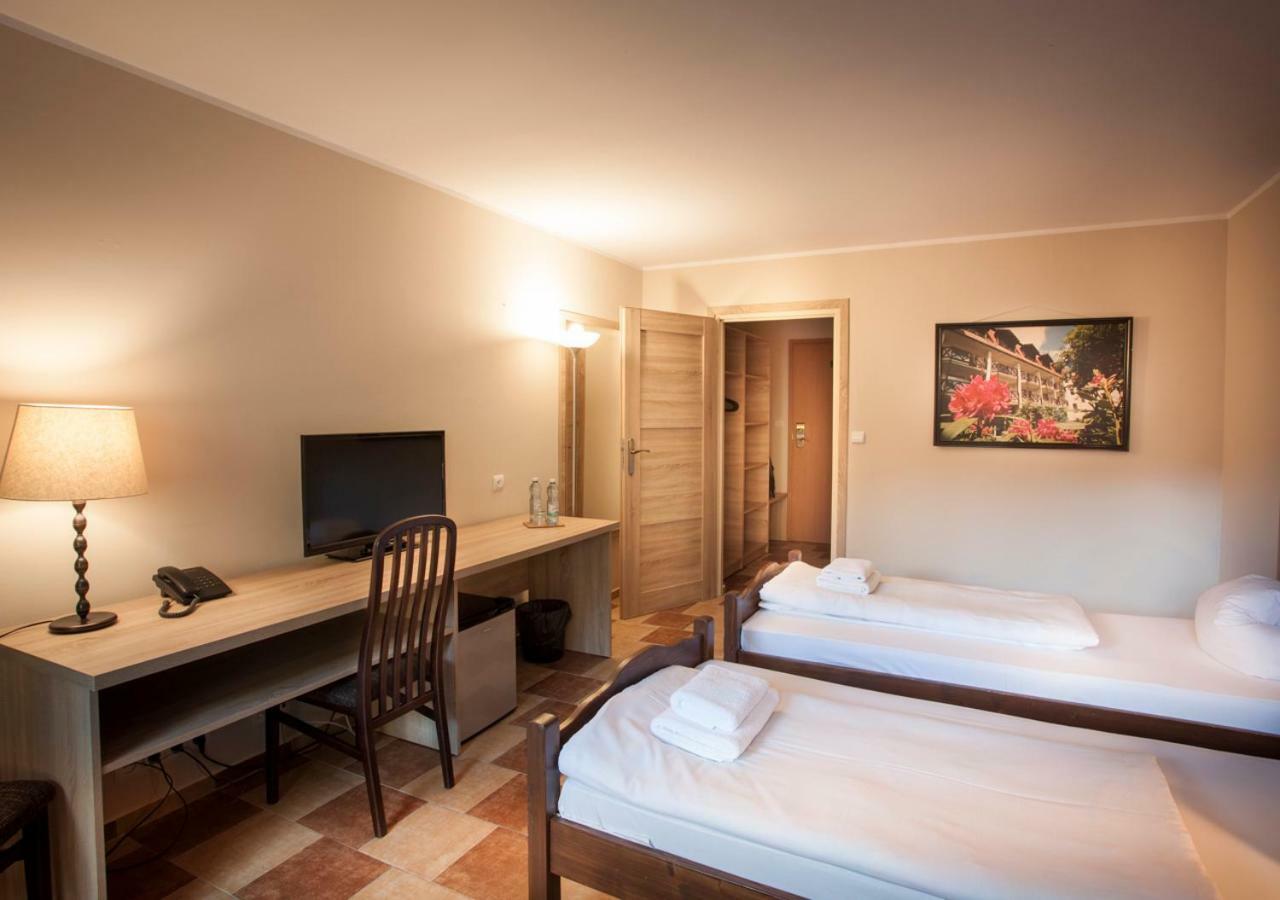 Hotel Las Piechowice Экстерьер фото